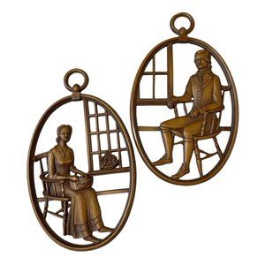 Vintage Syroco Faux Wood Wall Plaque Art